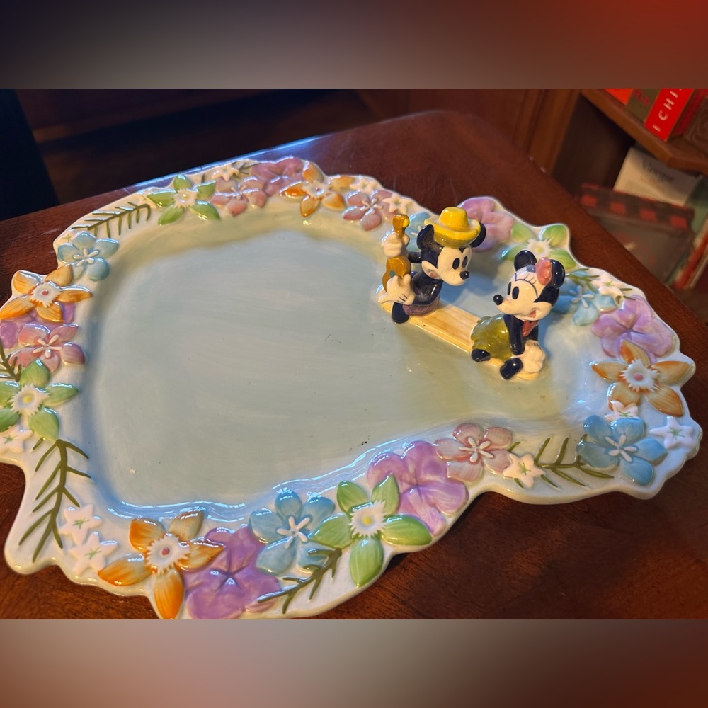 RARE Disney Direct China Mickey Minnie Mouse Hula Tiki Hawaiian Island Dish